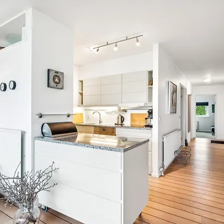 Beautiful Ground-floor With A Sea View, * Ebeltoft