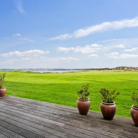 Beautiful Ground-floor With Sea View Perfect For An Coastal 度假居 *